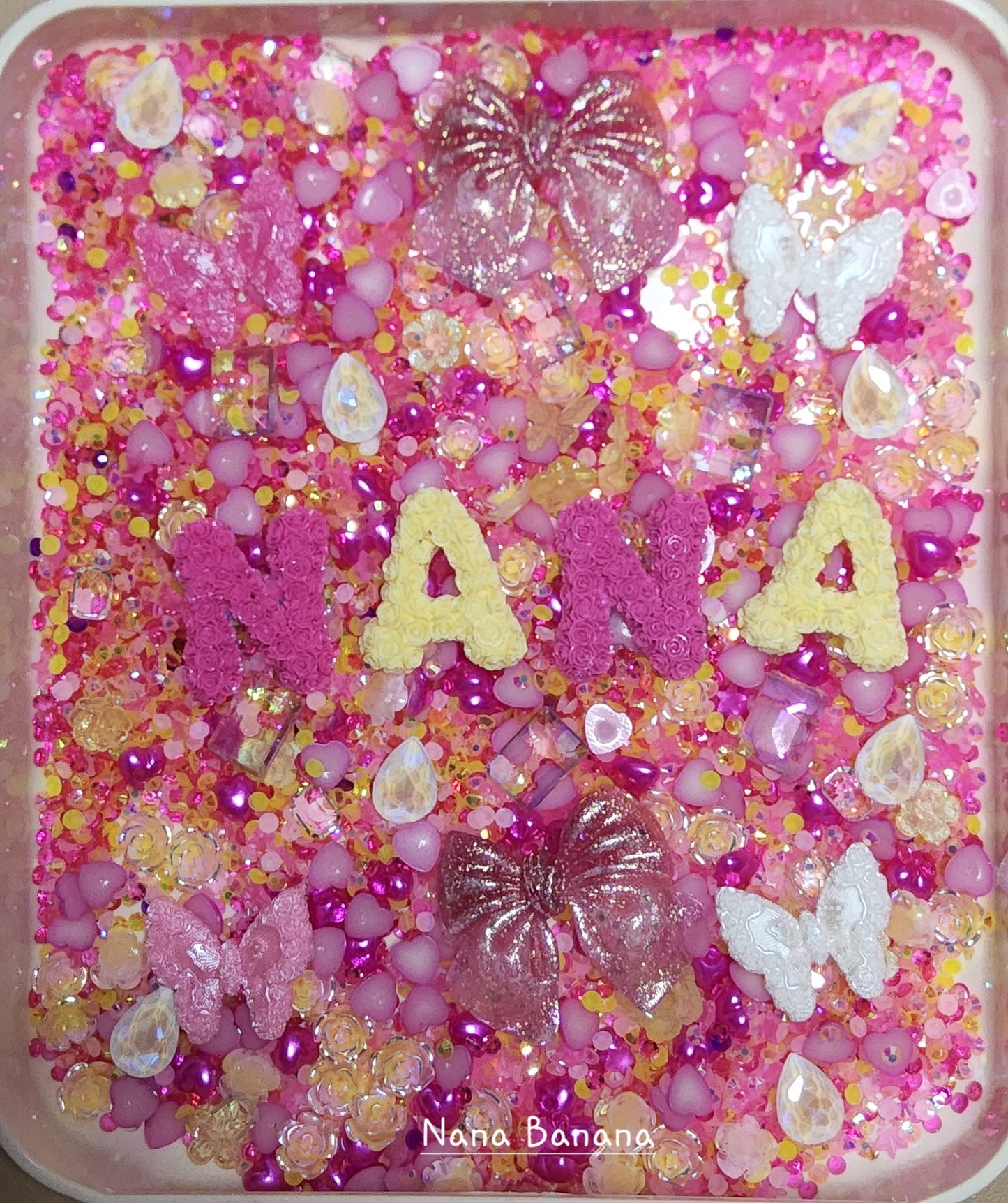Nana Banana rhinestones mix 64+ grms
